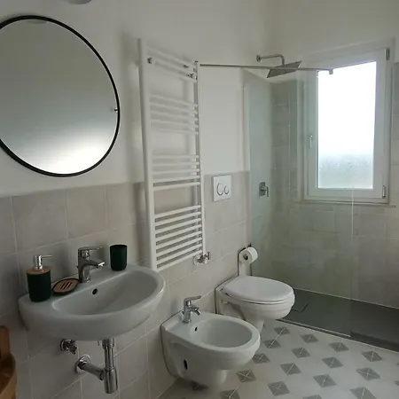 Casa Otri Отриколи