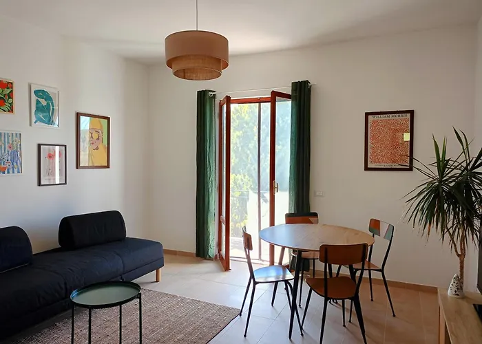 ゲストハウス Casa Otri 3*